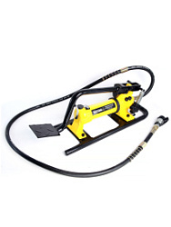 Насос гидравлический ножной 0.6 л, 700 бар Car-Tool CT-E1135